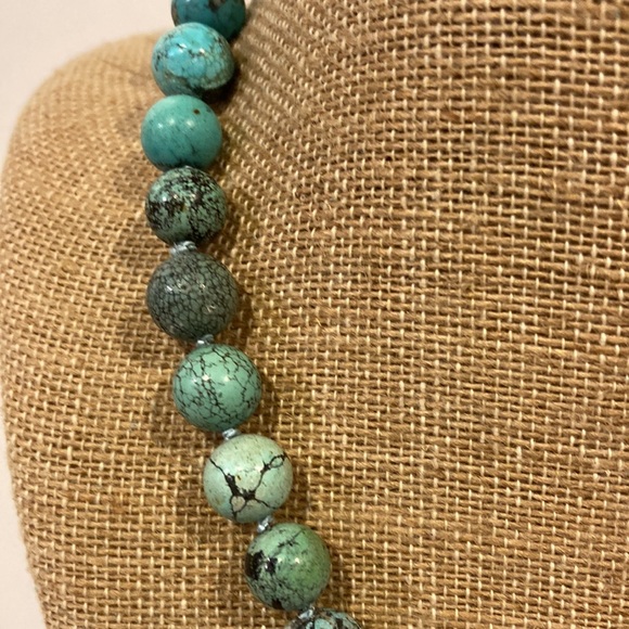 Genuine Arizona Turquoise Hand Knotted Candy Necklace w/ Turquoise Heart Clasp - Picture 4 of 16